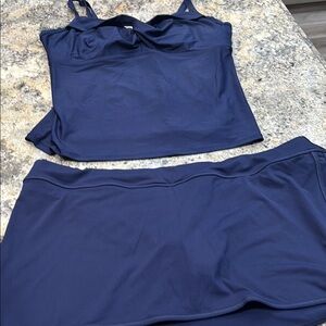 Athleta Blue Swim Set Large skirt 38DD twist top